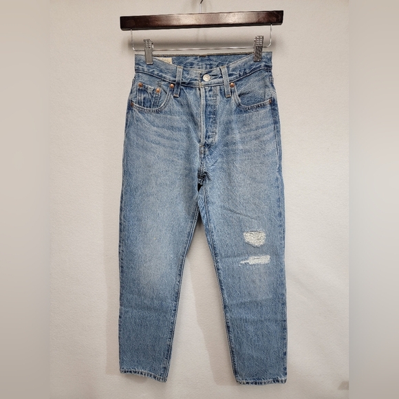 Levi's Premium 501 Original Cropped Womens Jean Size 23 X 26 Distressed Straight - Picture 15 of 16